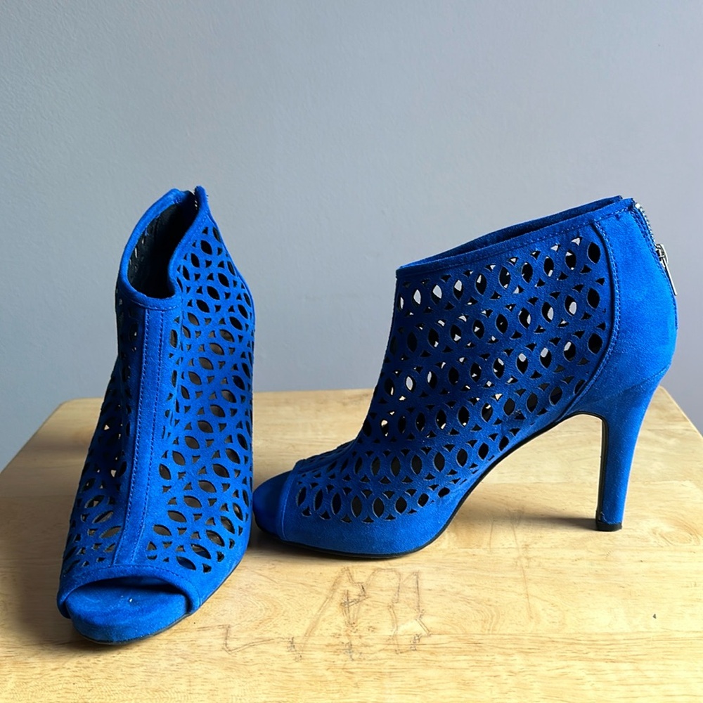 Ladies shoes